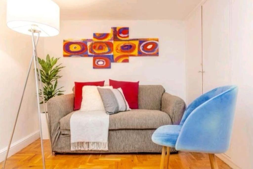 Apartamento Campo De'fiori-rome By Foot Charming Aircwif Netflix *