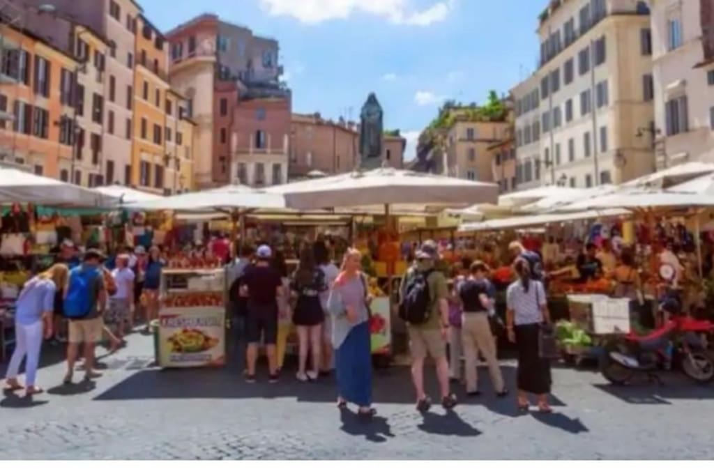 Campo De'fiori-rome By Foot Charming Aircwif Netflix Roma